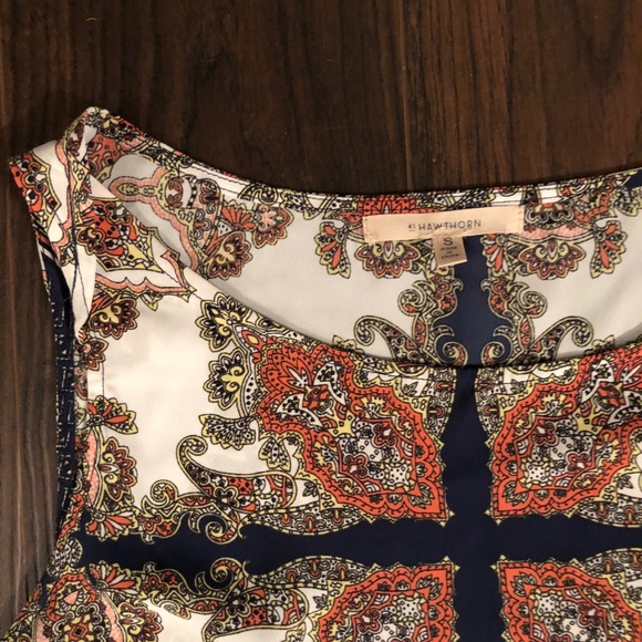 Patterned Blouse - Picture 2 of 2